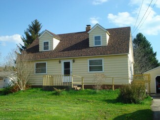 4655 Kennedy Rd, Lowellville, OH 44436