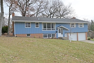 1552 Sumter Ave N, Golden Valley, MN 55427