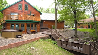 6825 Lakewood Blvd, Ladysmith, WI 54848