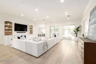 4570 E Calle Tuberia, Phoenix, AZ 85018