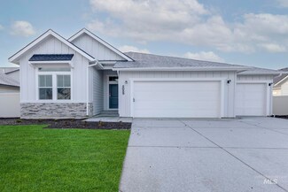 8089 E Red Horse St, Nampa, ID 83687