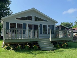 6455 S State Road 10, Knox, IN 46534