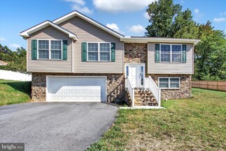 13786 Mar Way Ln, Waynesboro, PA 17268