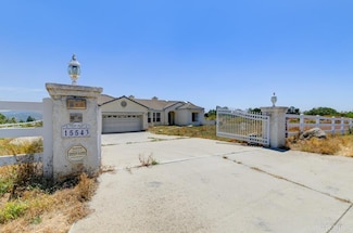15543 Creek Hills Rd, El Cajon, CA 92021