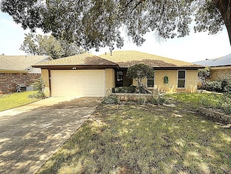 1031 Boston Blvd, Bedford, TX 76022