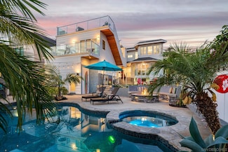 7570 Cabrillo Ave, La Jolla, CA 92037