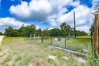 1202 Moonglow Ln, Caldwell, TX 77836