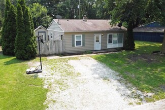9517 Hudson Dr, Clarks Hill, IN 47930
