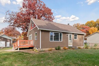 18340 Lakeview Point Dr NE, Wyoming, MN 55092