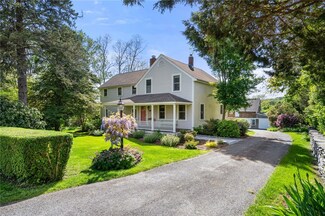 178 Vaucluse Ave, Middletown, RI 02842