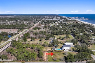 6 W End Dr, Pass Christian, MS 39571