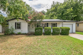 5605 Dennis Ave, Fort Worth, TX 76114