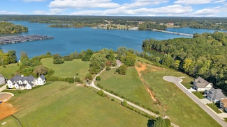 1000 N Vine St, Winchester, TN 37398