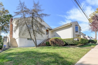 149 Charles St, Secaucus, NJ 07094