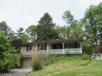 7686 S Cleveland Massillon Rd, Clinton, OH 44216