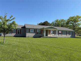 413 W Palm St, Coulterville, IL 62237