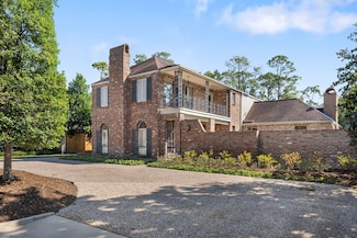 11 Sleepy Oaks Cir, Houston, TX 77024