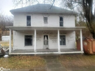 320 2nd St, Pisgah, IA 51564