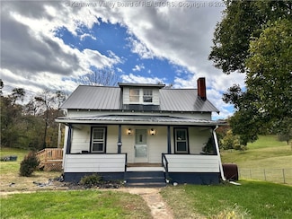3738 Redmond Ridge Rd, Gallipolis Ferry, WV 25515