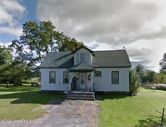 646 Cranes Hollow Rd, Amsterdam, NY 12010