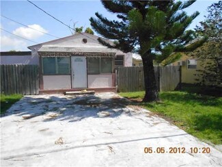 221 NE 4th Ct, Hallandale Beach, FL 33009
