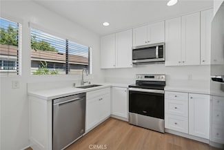 82 Streamwood, Irvine, CA 92620