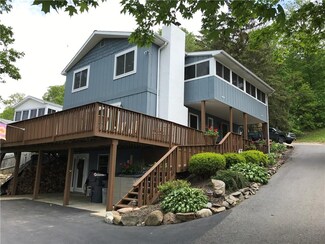 11600 E Lake Rd, Hammondsport, NY 14840