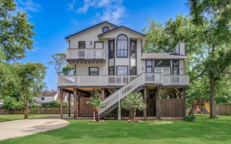 619 Shadylawn St, La Porte, TX 77571