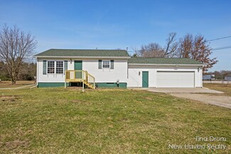 4516 E Apple Ave, Muskegon, MI 49442