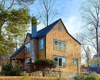 1401 Highland Ave, Hendersonville, NC 28792