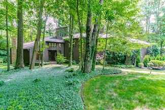 38751 Dodds Landing, Willoughby Hills, OH 44094