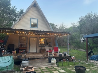 1015 Comanche Cove Dr, Granbury, TX 76048