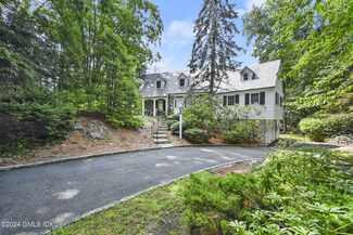 174 Cat Rock Rd, Cos Cob, CT 06807