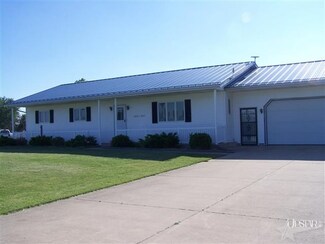 7800 S 700 W, Topeka, IN 46571