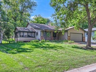 12117 Robin Rd, Maple Grove, MN 55369