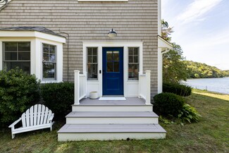 661 Cotuit Rd, Marstons Mills, MA 02648