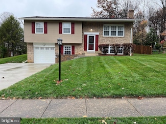 5002 Dequincey Dr, Fairfax, VA 22032