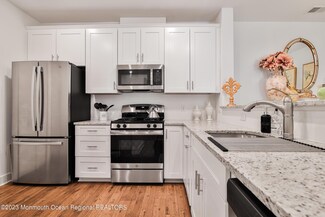 726 Stiller Ln, Jamesburg, NJ 08831