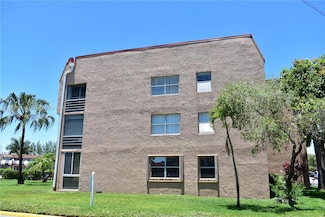 9681 Sunrise Lakes Blvd Unit 301, Sunrise, FL 33322
