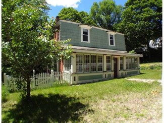 16 Bible Hill Rd, Bennington, NH 03442