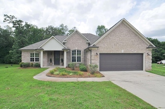 143 Eunice Dr, Guntown, MS 38849