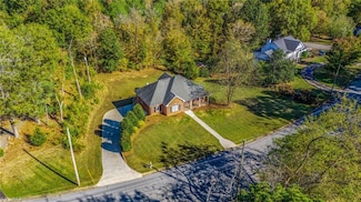 6 Canterbury Place, Lexington, NC 27292
