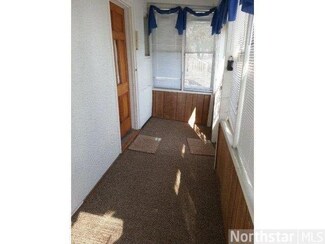 927 Edmund Ave, Saint Paul, MN 55104