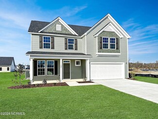 105 Harvest Dr, Jacksonville, NC 28540