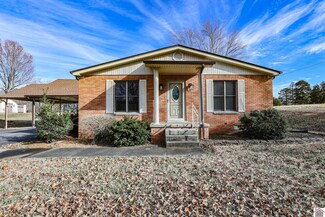 5830 Contest Rd, Paducah, KY 42001