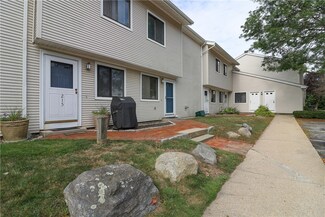 66 Girard Ave Unit 216, Newport, RI 02840