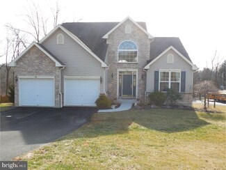 60 Kerr Rd, Reading, PA 19606