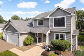 1392 Interlachen Cir, Woodbury, MN 55125