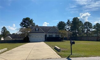 436 Valley Oak Dr, Bunnlevel, NC 28323