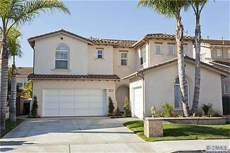 19087 Chandon Ln, Huntington Beach, CA 92648
